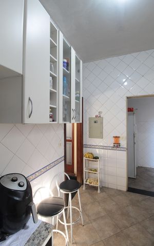Casa à venda com 210m², 3 quartos e 2 vagasCozinha