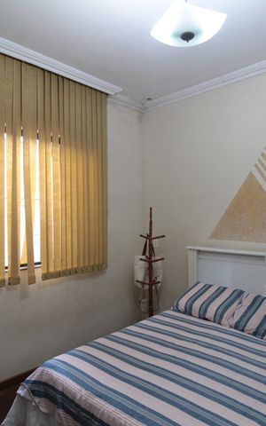 Casa à venda com 210m², 3 quartos e 2 vagasSuíte
