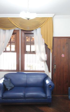 Casa à venda com 210m², 3 quartos e 2 vagasSala