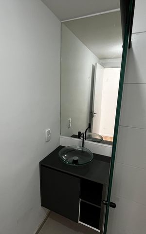 Apartamento à venda com 43m², 2 quartos e 1 vaga Apartamento à venda com 43m², 2 quartos e 1 vagaBanheiro