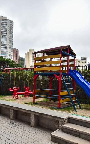 Apartamento à venda com 71m², 3 quartos e 2 vagasÁrea comum - Playground