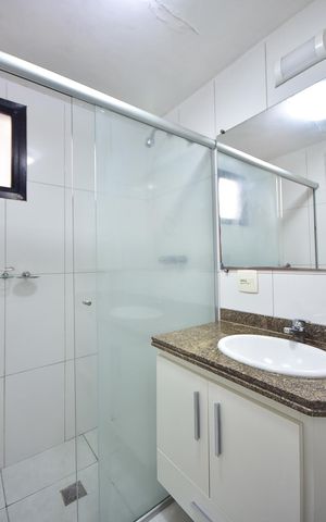 Apartamento à venda com 71m², 3 quartos e 2 vagasBanheiro da Suíte