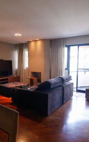 Apartamento à venda com 158m², 4 quartos e 2 vagasSala