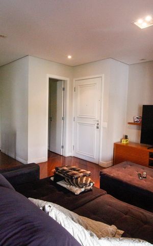 Apartamento à venda com 158m², 4 quartos e 2 vagasSala
