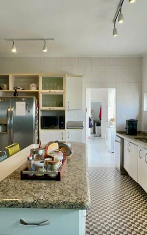 Apartamento à venda com 264m², 4 quartos e 2 vagasCozinha
