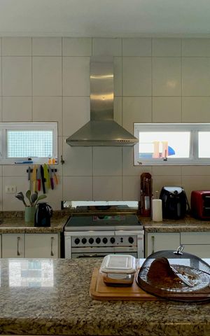 Apartamento à venda com 264m², 4 quartos e 2 vagasCozinha