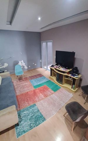 Casa à venda com 405m², 4 quartos e 6 vagas Casa à venda com 405m², 4 quartos e 6 vagasQuarto 4