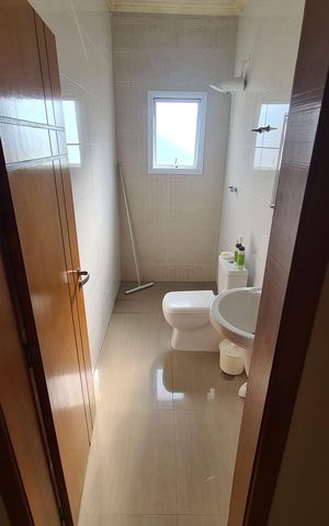 Casa à venda com 405m², 4 quartos e 6 vagas Casa à venda com 405m², 4 quartos e 6 vagasBanheiro 1