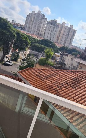 Casa à venda com 405m², 4 quartos e 6 vagas Casa à venda com 405m², 4 quartos e 6 vagasQuarto 2