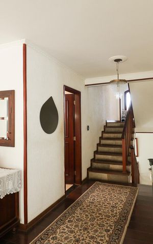 Casa para alugar com 350m², 4 quartos e 2 vagasSala
