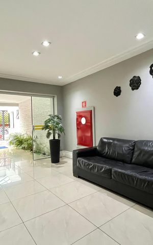 Apartamento à venda com 70m², 3 quartos e 1 vaga Apartamento à venda com 70m², 3 quartos e 1 vagaHall social