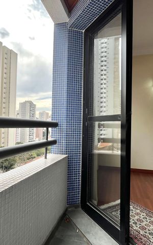 Apartamento à venda com 70m², 3 quartos e 1 vaga Apartamento à venda com 70m², 3 quartos e 1 vagaVaranda