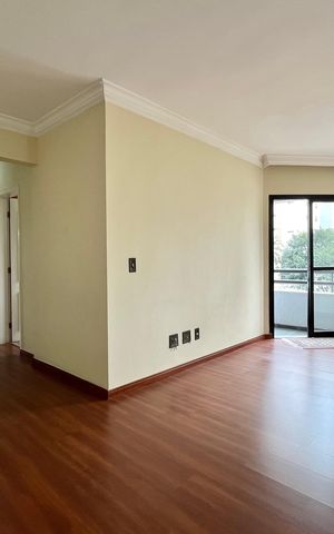 Apartamento à venda com 70m², 3 quartos e 1 vaga Apartamento à venda com 70m², 3 quartos e 1 vagaSala