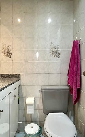 Apartamento à venda com 70m², 3 quartos e 1 vaga Apartamento à venda com 70m², 3 quartos e 1 vagaBanheiro social