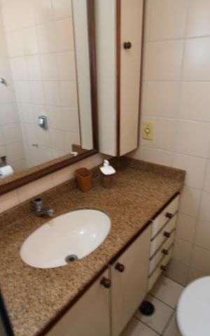 Apartamento à venda com 95m², 3 quartos e 1 vagaBanheiro 1