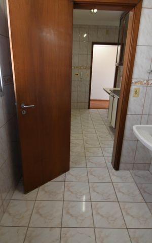 Apartamento à venda com 95m², 3 quartos e 1 vagaÁrea de Serviço