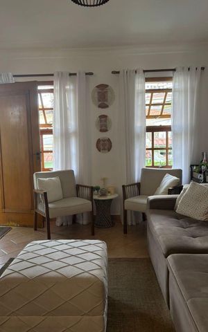 Casa à venda com 172m², 3 quartos e 5 vagas
