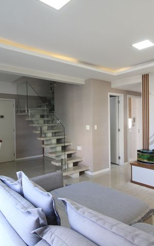 Apartamento para alugar com 225m², 4 quartos e 2 vagasSala