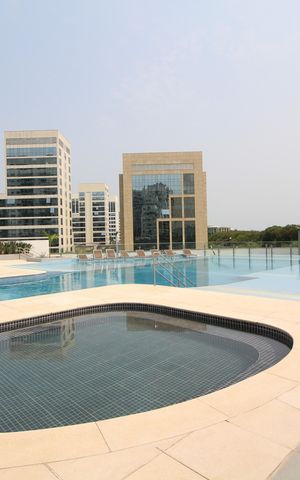 Apartamento para alugar com 225m², 4 quartos e 2 vagasÁrea Comum - Piscina