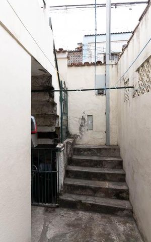 Casa à venda com 200m², 5 quartos e 1 vaga Casa à venda com 200m², 5 quartos e 1 vagaQuintal da Casa 1