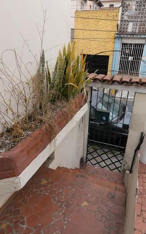 Casa à venda com 200m², 5 quartos e 1 vaga Casa à venda com 200m², 5 quartos e 1 vagaAcesso para a Casa 2
