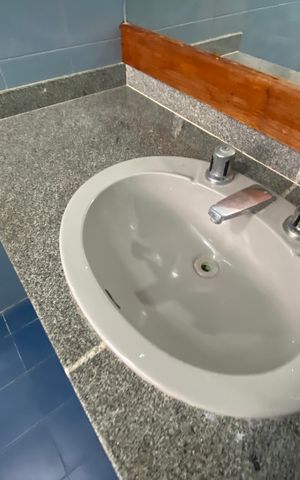 Casa de condomínio para alugar com 330m², 5 quartos e 2 vagas Casa de condomínio para alugar com 330m², 5 quartos e 2 vagasBanheiro Suíte 2