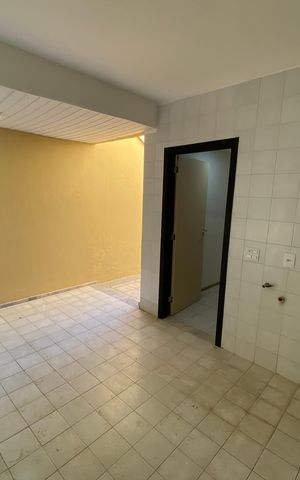 Casa de condomínio para alugar com 330m², 5 quartos e 2 vagas Casa de condomínio para alugar com 330m², 5 quartos e 2 vagasÁrea de Serviço