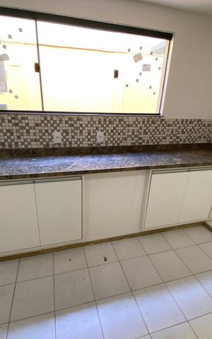 Casa de condomínio para alugar com 330m², 5 quartos e 2 vagas Casa de condomínio para alugar com 330m², 5 quartos e 2 vagasCozinha
