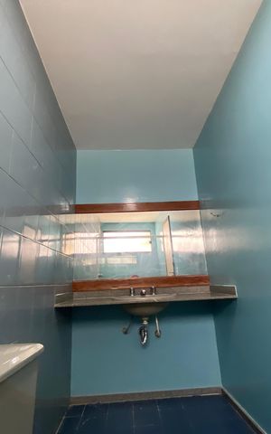 Casa de condomínio para alugar com 330m², 5 quartos e 2 vagas Casa de condomínio para alugar com 330m², 5 quartos e 2 vagasBanheiro Suíte 2