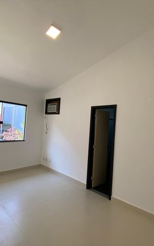 Casa de condomínio para alugar com 330m², 5 quartos e 2 vagas Casa de condomínio para alugar com 330m², 5 quartos e 2 vagasSuíte 2
