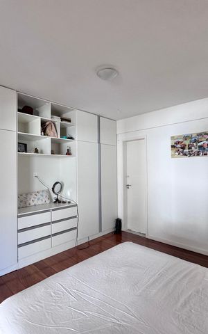 Apartamento à venda com 180m², 5 quartos e 2 vagas Apartamento à venda com 180m², 5 quartos e 2 vagasSuíte
