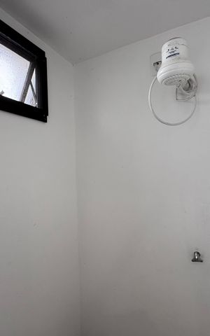 Apartamento à venda com 180m², 5 quartos e 2 vagas Apartamento à venda com 180m², 5 quartos e 2 vagasBanheiro de Serviço