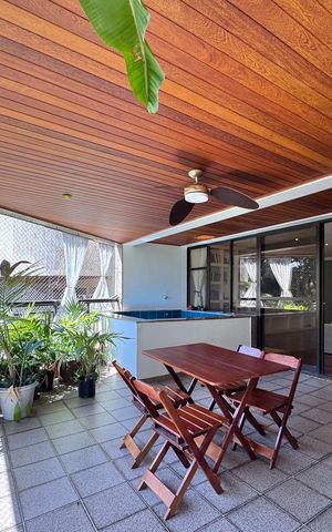 Apartamento à venda com 180m², 5 quartos e 2 vagas Apartamento à venda com 180m², 5 quartos e 2 vagasVaranda da Sala