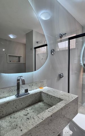 Apartamento à venda com 180m², 5 quartos e 2 vagas Apartamento à venda com 180m², 5 quartos e 2 vagasBanheiro da Suíte