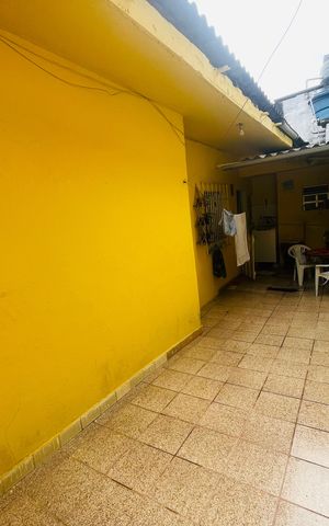 Casa à venda com 170m², 1 quarto e 1 vaga Casa à venda com 170m², 1 quarto e 1 vagaQuintal