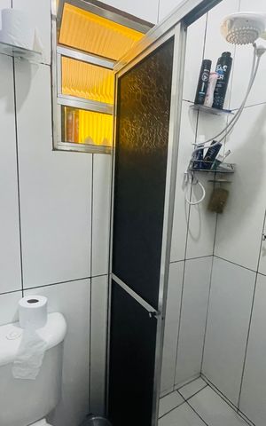 Casa à venda com 170m², 1 quarto e 1 vaga Casa à venda com 170m², 1 quarto e 1 vagaBanheiro