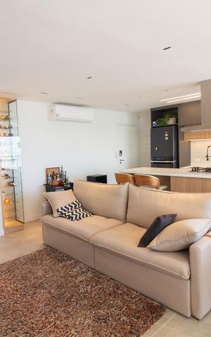Apartamento à venda com 83m², 2 quartos e 1 vaga Apartamento à venda com 83m², 2 quartos e 1 vagaSala