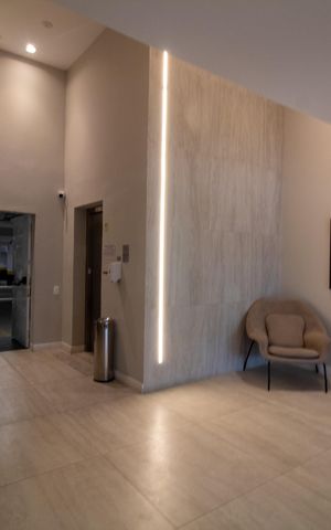 Apartamento à venda com 83m², 2 quartos e 1 vaga Apartamento à venda com 83m², 2 quartos e 1 vagaHall Social