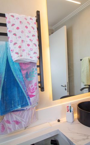 Apartamento à venda com 83m², 2 quartos e 1 vaga Apartamento à venda com 83m², 2 quartos e 1 vagaBanheiro da Suíte 1