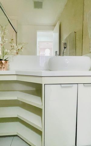 Apartamento à venda com 114m², 3 quartos e 2 vagas Apartamento à venda com 114m², 3 quartos e 2 vagasBanheiro 2
