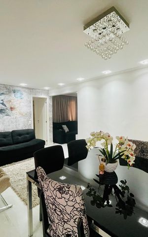 Apartamento à venda com 114m², 3 quartos e 2 vagas Apartamento à venda com 114m², 3 quartos e 2 vagasSala