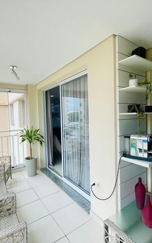Apartamento à venda com 114m², 3 quartos e 2 vagas Apartamento à venda com 114m², 3 quartos e 2 vagasVaranda