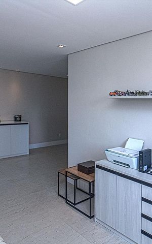 Apartamento à venda com 90m², 3 quartos e 2 vagas Apartamento à venda com 90m², 3 quartos e 2 vagasSala 2