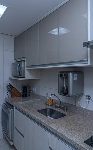Apartamento à venda com 90m², 3 quartos e 2 vagas Apartamento à venda com 90m², 3 quartos e 2 vagasCozinha