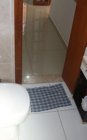 Casa à venda com 158m², 2 quartos e 2 vagasBanheiro da Suíte 1