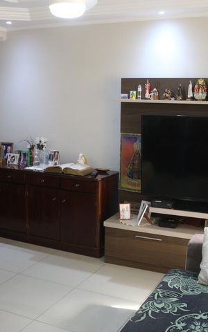 Casa à venda com 158m², 2 quartos e 2 vagasSala