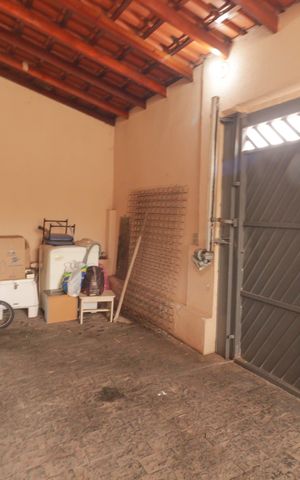 Casa à venda com 115m², 3 quartos e 2 vagasGaragem