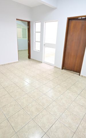 Casa para alugar com 300m², 5 quartos e 4 vagas Casa para alugar com 300m², 5 quartos e 4 vagasQuarto 4