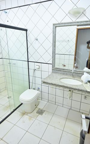 Casa para alugar com 300m², 5 quartos e 4 vagas Casa para alugar com 300m², 5 quartos e 4 vagasBanheiro