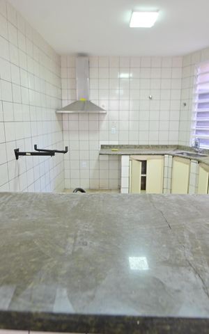 Casa para alugar com 300m², 5 quartos e 4 vagas Casa para alugar com 300m², 5 quartos e 4 vagasCozinha